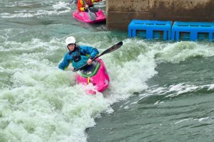 Riversport kayaker 